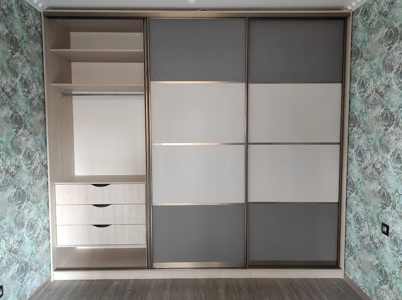 Шкаф купе на ширина комнаты