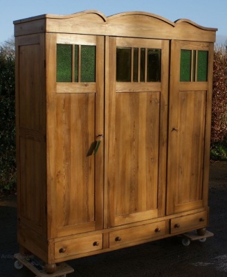 Шкаф Этьен (сосна)