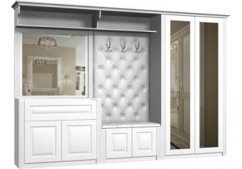 Прихожая Хуана