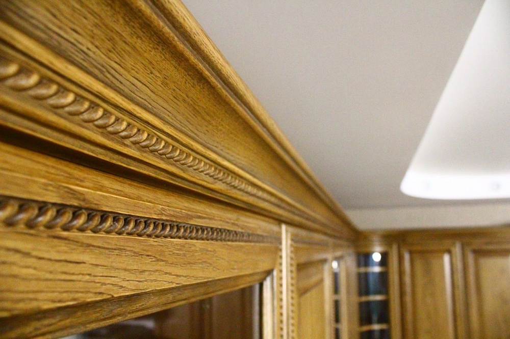 Кухня с фасадами из массива дуба