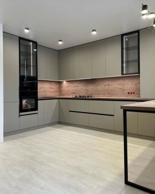 Кухонный гарнитур модерн 3