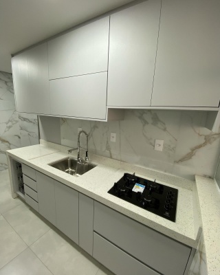 Кухонный гарнитур модерн 2