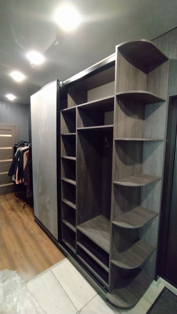 Шкаф-купе практичный и удобный